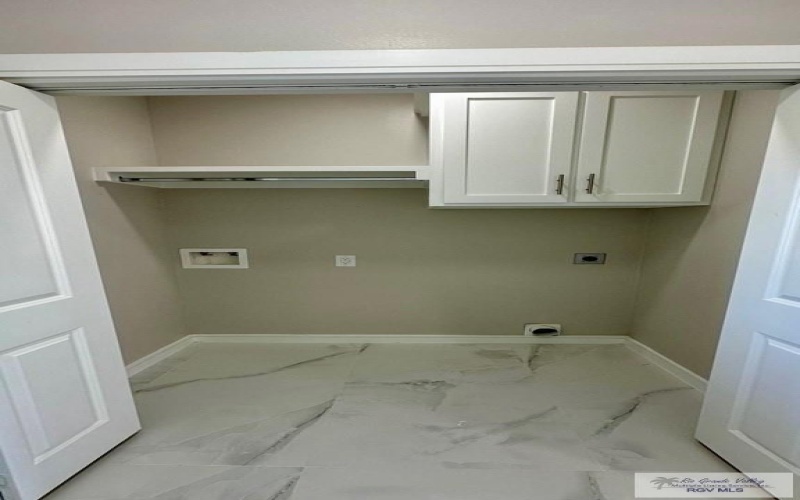 2813 ARI DR, BROWNSVILLE, TX 78526, 3 Bedrooms Bedrooms, ,2 BathroomsBathrooms,Residential,For Sale,2813 ARI DR,29762484
