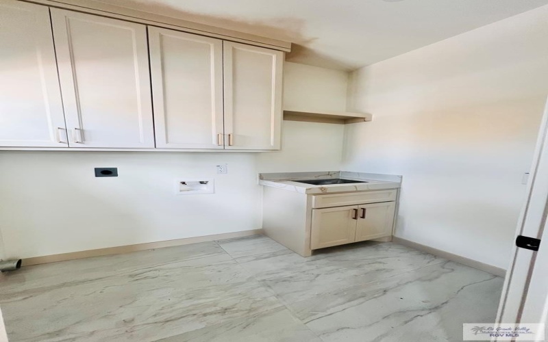 6096 WEST PALM ST, BROWNSVILLE, TX 78526, 4 Bedrooms Bedrooms, ,3 BathroomsBathrooms,Residential,For Sale,6096 WEST PALM ST,29762493