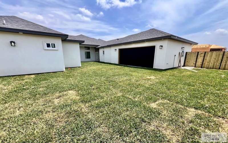 6096 WEST PALM ST, BROWNSVILLE, TX 78526, 4 Bedrooms Bedrooms, ,3 BathroomsBathrooms,Residential,For Sale,6096 WEST PALM ST,29762493