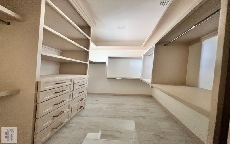 6096 WEST PALM ST, BROWNSVILLE, TX 78526, 4 Bedrooms Bedrooms, ,3 BathroomsBathrooms,Residential,For Sale,6096 WEST PALM ST,29762493