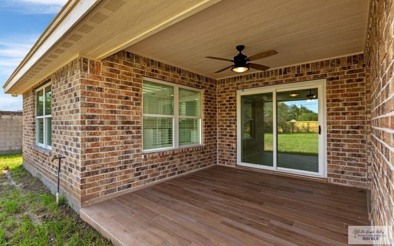 426 SANTA ISABEL, LAGUNA VISTA, TX 78578, 3 Bedrooms Bedrooms, ,2 BathroomsBathrooms,Residential,For Sale,426 SANTA ISABEL,29762496