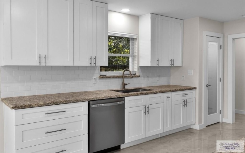 426 SANTA ISABEL, LAGUNA VISTA, TX 78578, 3 Bedrooms Bedrooms, ,2 BathroomsBathrooms,Residential,For Sale,426 SANTA ISABEL,29762496
