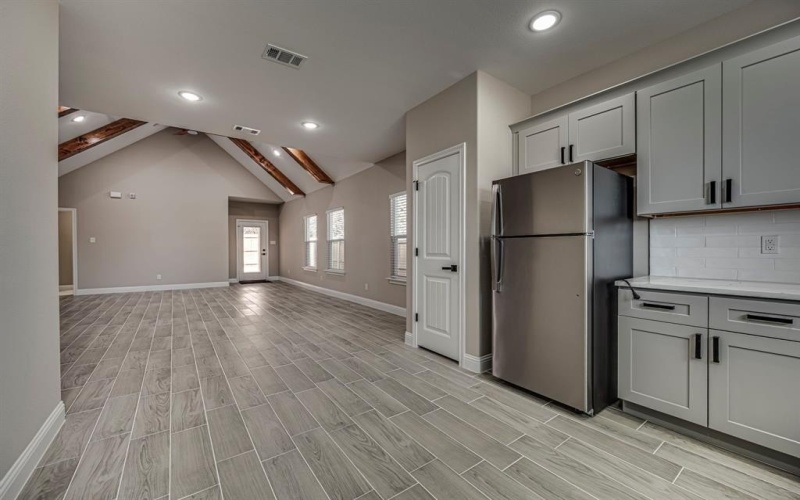 5858 Black Pine Circle, Granbury, TX 76048, 3 Bedrooms Bedrooms, ,2 BathroomsBathrooms,Residential,For Sale,5858 Black Pine Circle,20866676