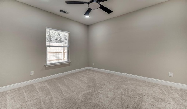 5858 Black Pine Circle, Granbury, TX 76048, 3 Bedrooms Bedrooms, ,2 BathroomsBathrooms,Residential,For Sale,5858 Black Pine Circle,20866676