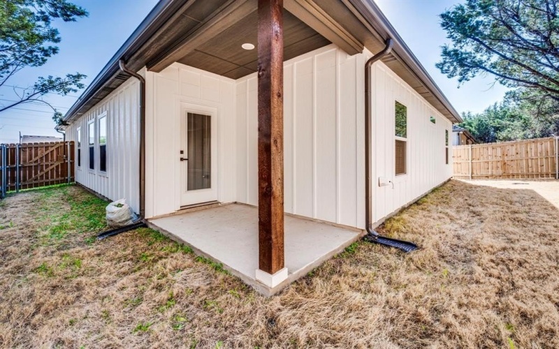 5858 Black Pine Circle, Granbury, TX 76048, 3 Bedrooms Bedrooms, ,2 BathroomsBathrooms,Residential,For Sale,5858 Black Pine Circle,20866676