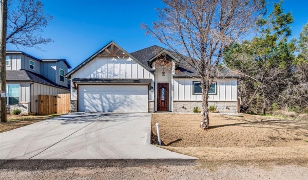 5858 Black Pine Circle, Granbury, TX 76048, 3 Bedrooms Bedrooms, ,2 BathroomsBathrooms,Residential,For Sale,5858 Black Pine Circle,20866676