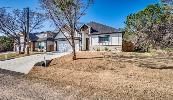 5858 Black Pine Circle, Granbury, TX 76048, 3 Bedrooms Bedrooms, ,2 BathroomsBathrooms,Residential,For Sale,5858 Black Pine Circle,20866676