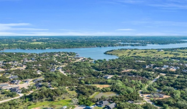 5858 Black Pine Circle, Granbury, TX 76048, 3 Bedrooms Bedrooms, ,2 BathroomsBathrooms,Residential,For Sale,5858 Black Pine Circle,20866676