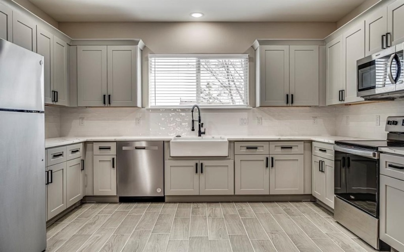 5858 Black Pine Circle, Granbury, TX 76048, 3 Bedrooms Bedrooms, ,2 BathroomsBathrooms,Residential,For Sale,5858 Black Pine Circle,20866676