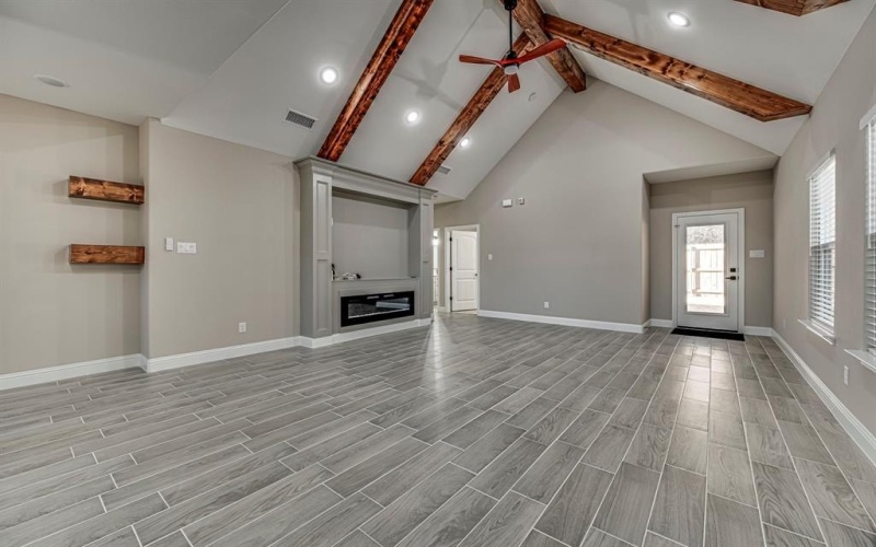 5858 Black Pine Circle, Granbury, TX 76048, 3 Bedrooms Bedrooms, ,2 BathroomsBathrooms,Residential,For Sale,5858 Black Pine Circle,20866676