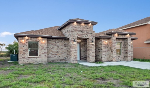 6301 TIGER DR., BROWNSVILLE, TX 78521, 3 Bedrooms Bedrooms, ,2 BathroomsBathrooms,Residential,For Sale,6301 TIGER DR.,29761870