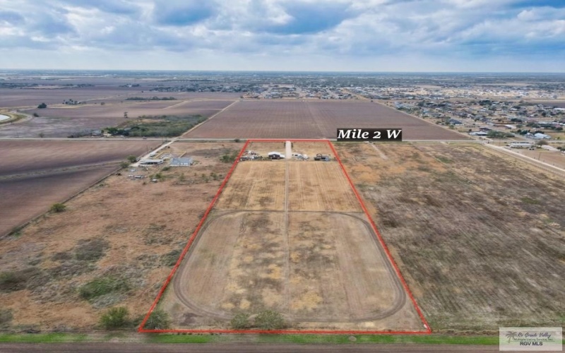 12400 MILE 2 WEST, MERCEDES, TX 78570, 3 Habitaciones Habitaciones , ,2 BañosBaños,Residential,En Venta,12400 MILE 2 WEST,29762518