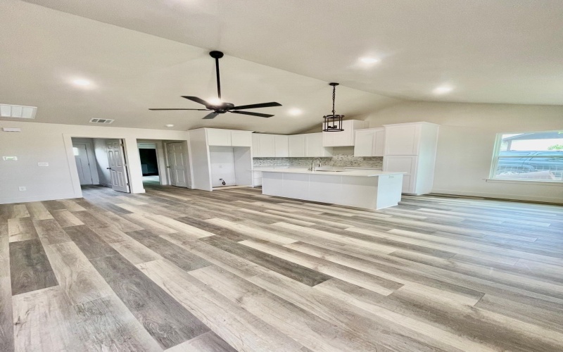 806 E Brown Street, Llano, TX 78643, 3 Bedrooms Bedrooms, ,2 BathroomsBathrooms,Residential,For Sale,806 E Brown Street,172810