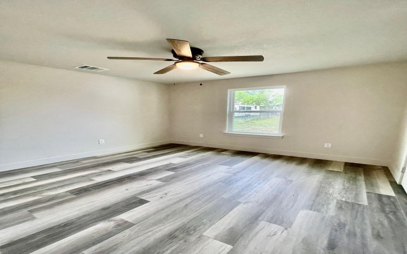 806 E Brown Street, Llano, TX 78643, 3 Bedrooms Bedrooms, ,2 BathroomsBathrooms,Residential,For Sale,806 E Brown Street,172810