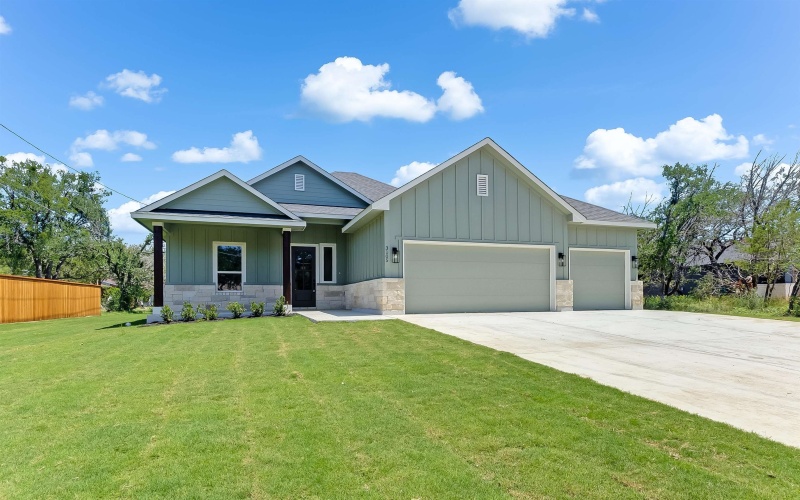 3105 Morgan Circle, Marble Falls, TX 78654, 4 Bedrooms Bedrooms, ,2 BathroomsBathrooms,Residential,For Sale,3105 Morgan Circle,172811