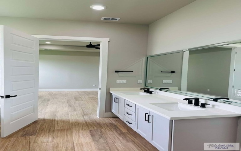 3401 KALLIE CT., HARLINGEN, TX 78550, 4 Bedrooms Bedrooms, ,2 BathroomsBathrooms,Residential,For Sale,3401 KALLIE CT.,29764789