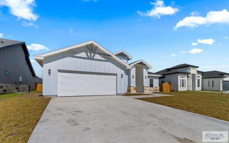 712 KAYLEE DR, LA FERIA, TX 78559, 4 Habitaciones Habitaciones , ,2 BañosBaños,Residential,En Venta,712 KAYLEE DR,29762593