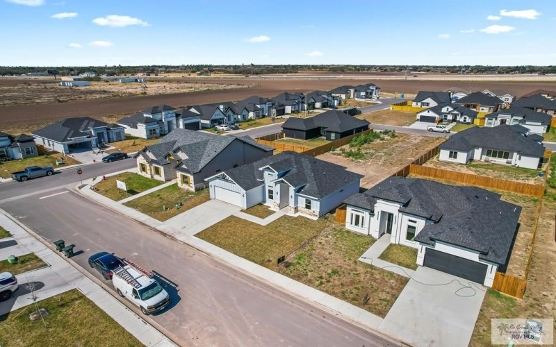 712 KAYLEE DR, LA FERIA, TX 78559, 4 Habitaciones Habitaciones , ,2 BañosBaños,Residential,En Venta,712 KAYLEE DR,29762593