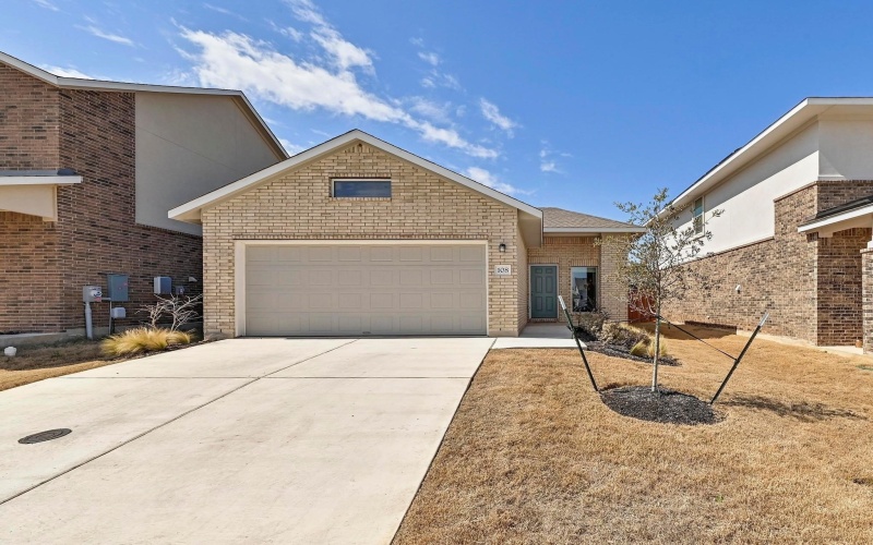 108 Standing Rock Lane, Marble Falls, TX 78654, 3 Bedrooms Bedrooms, ,2 BathroomsBathrooms,Residential Lease,For Rent,108 Standing Rock Lane,172833