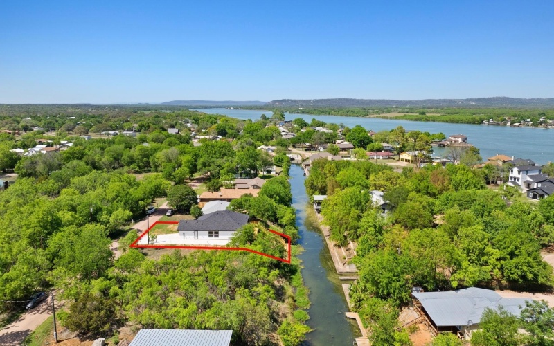 125 Channel Dr, Sunrise Beach, TX 78643, 3 Bedrooms Bedrooms, ,2 BathroomsBathrooms,Residential,For Sale,125 Channel Dr,172850