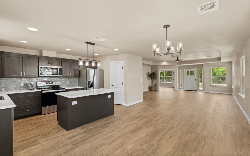 125 Channel Dr, Sunrise Beach, TX 78643, 3 Bedrooms Bedrooms, ,2 BathroomsBathrooms,Residential,For Sale,125 Channel Dr,172850