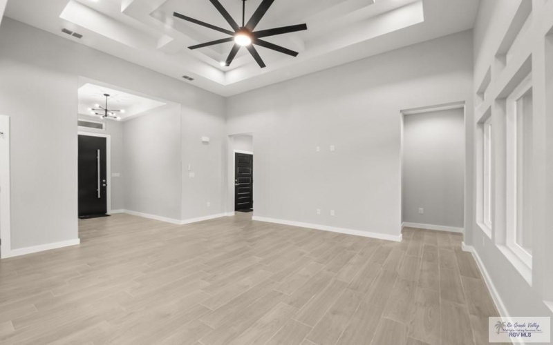 7410 CONVERSE LAKE, BROWNSVILLE, TX 78520, 4 Habitaciones Habitaciones , ,3 BañosBaños,Residential,En Venta,7410 CONVERSE LAKE,29764826