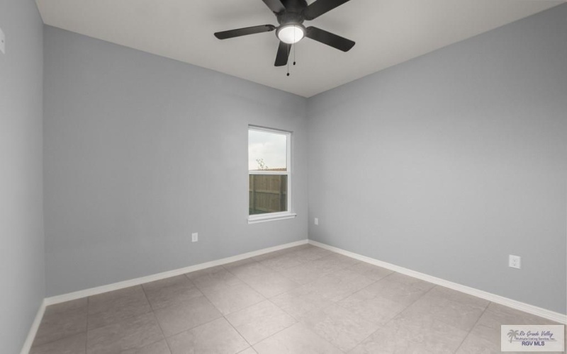 1348 DAYTONA BEACH CT #B, BROWNSVILLE, TX 78521, 3 Habitaciones Habitaciones , ,2 BañosBaños,Residential Lease,En Alquiler,1348 DAYTONA BEACH CT,29765010