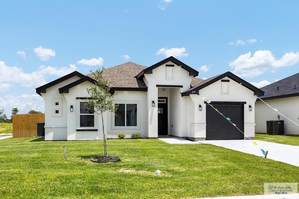 324 N LEON AVE, ELSA, TX 78543, 3 Bedrooms Bedrooms, ,2 BathroomsBathrooms,Residential,For Sale,324 N LEON AVE,29765118