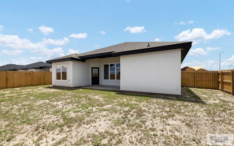 324 N LEON AVE, ELSA, TX 78543, 3 Bedrooms Bedrooms, ,2 BathroomsBathrooms,Residential,For Sale,324 N LEON AVE,29765118