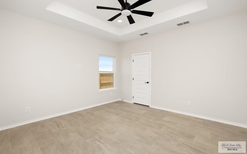 324 N LEON AVE, ELSA, TX 78543, 3 Bedrooms Bedrooms, ,2 BathroomsBathrooms,Residential,For Sale,324 N LEON AVE,29765118