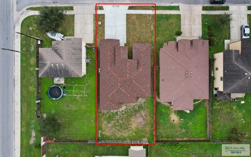402 LAVACA DR., SAN BENITO, TX 78586, 3 Habitaciones Habitaciones , ,2 BañosBaños,Residential,En Venta,402 LAVACA DR.,29762991