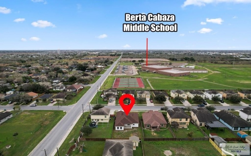 402 LAVACA DR., SAN BENITO, TX 78586, 3 Habitaciones Habitaciones , ,2 BañosBaños,Residential,En Venta,402 LAVACA DR.,29762991