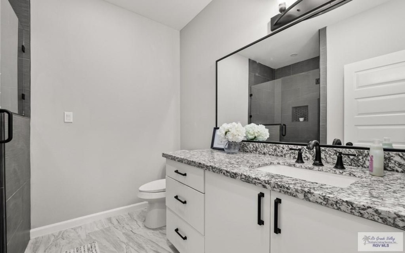112 REPUBLIC CIR, SAN BENITO, TX 78586, 3 Habitaciones Habitaciones , ,2 BañosBaños,Residential,En Venta,112 REPUBLIC CIR,29763041