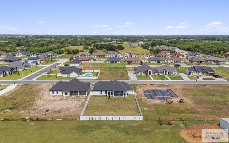 1305 THACKER LANE, HARLINGEN, TX 78552, 4 Bedrooms Bedrooms, ,3 BathroomsBathrooms,Residential,For Sale,1305 THACKER LANE,29763218