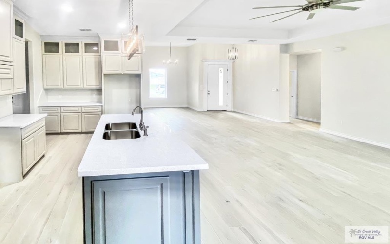 505 INDEPENDENCE AVE, SAN BENITO, TX 78586, 3 Habitaciones Habitaciones , ,2 BañosBaños,Residential,En Venta,505 INDEPENDENCE AVE,29763405