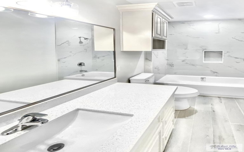 505 INDEPENDENCE AVE, SAN BENITO, TX 78586, 3 Habitaciones Habitaciones , ,2 BañosBaños,Residential,En Venta,505 INDEPENDENCE AVE,29763405