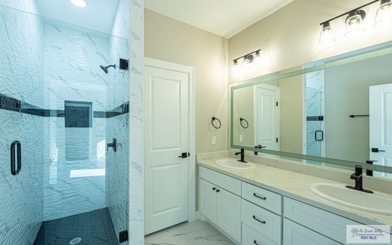 8813 SWAN LAKE DR ##27, HARLINGEN, TX 78552, 3 Bedrooms Bedrooms, ,2 BathroomsBathrooms,Residential,For Sale,8813 SWAN LAKE DR,29763474