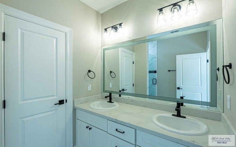 8813 SWAN LAKE DR ##27, HARLINGEN, TX 78552, 3 Bedrooms Bedrooms, ,2 BathroomsBathrooms,Residential,For Sale,8813 SWAN LAKE DR,29763474