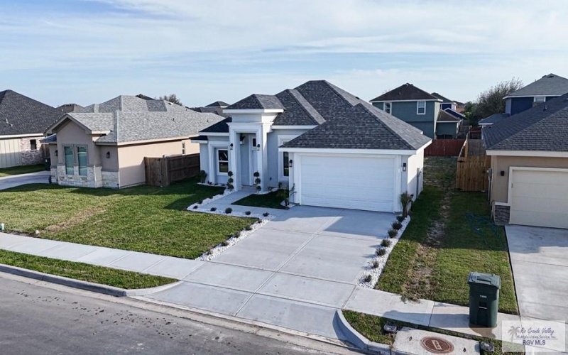 8813 SWAN LAKE DR ##27, HARLINGEN, TX 78552, 3 Bedrooms Bedrooms, ,2 BathroomsBathrooms,Residential,For Sale,8813 SWAN LAKE DR,29763474