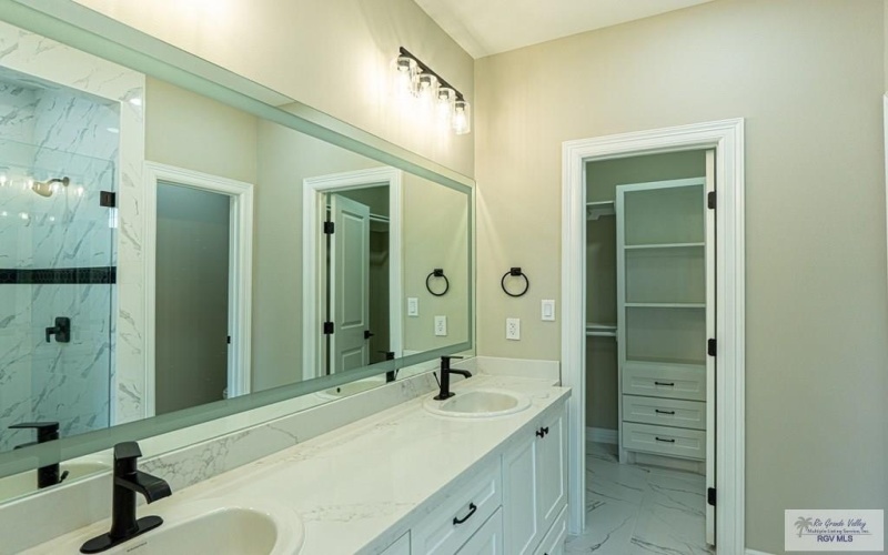 8801 SWAN LAKE DR ##24, HARLINGEN, TX 78552, 3 Bedrooms Bedrooms, ,2 BathroomsBathrooms,Residential,For Sale,8801 SWAN LAKE DR,29763478