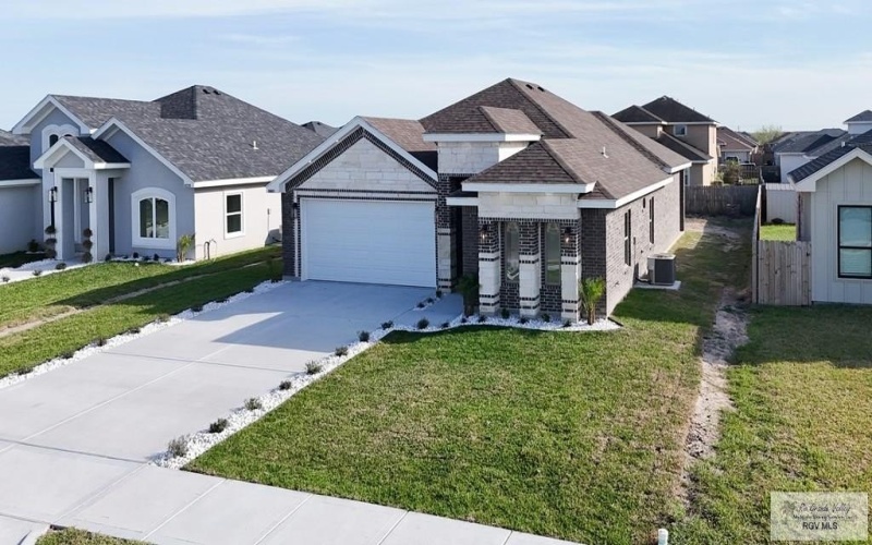 8801 SWAN LAKE DR ##24, HARLINGEN, TX 78552, 3 Bedrooms Bedrooms, ,2 BathroomsBathrooms,Residential,For Sale,8801 SWAN LAKE DR,29763478