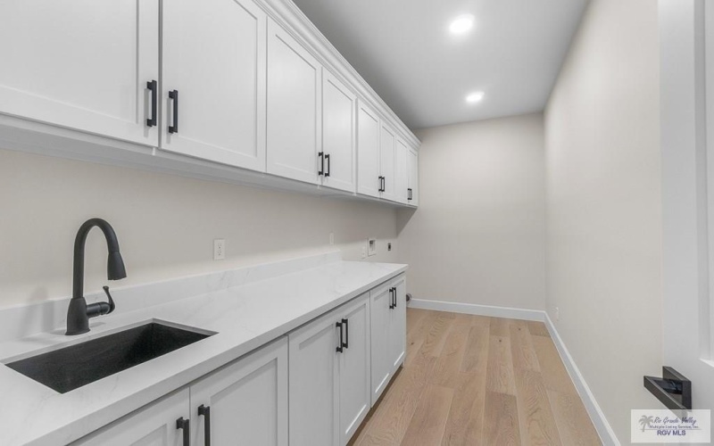 9732 HEIGHTS SOUTH #8, HARLINGEN, TX 78550, 3 Bedrooms Bedrooms, ,2 BathroomsBathrooms,Residential,For Sale,9732 HEIGHTS SOUTH,29763549