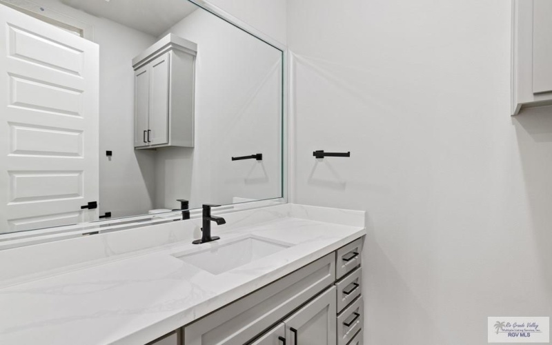 3606 TREASURE HILLS BLVD., HARLINGEN, TX 78550, 4 Bedrooms Bedrooms, ,3 BathroomsBathrooms,Residential,For Sale,3606 TREASURE HILLS BLVD.,29764041