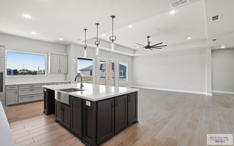 3606 TREASURE HILLS BLVD., HARLINGEN, TX 78550, 4 Bedrooms Bedrooms, ,3 BathroomsBathrooms,Residential,For Sale,3606 TREASURE HILLS BLVD.,29764041