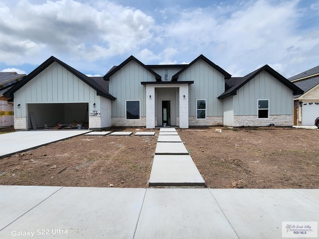 9848 HEIGHTS NORTH, HARLINGEN, TX 78552, 4 Bedrooms Bedrooms, ,3 BathroomsBathrooms,Residential,For Sale,9848 HEIGHTS NORTH,29764201