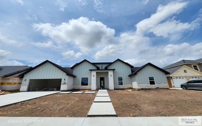 9848 HEIGHTS NORTH, HARLINGEN, TX 78552, 4 Bedrooms Bedrooms, ,3 BathroomsBathrooms,Residential,For Sale,9848 HEIGHTS NORTH,29764201