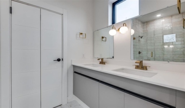 2613 Calvin Street #7, Dallas, TX 75204, 2 Habitaciones Habitaciones , ,2 BañosBaños,Residential Lease,En Alquiler,2613 Calvin Street,20866729