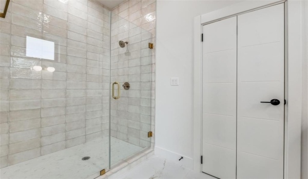 2613 Calvin Street #7, Dallas, TX 75204, 2 Habitaciones Habitaciones , ,2 BañosBaños,Residential Lease,En Alquiler,2613 Calvin Street,20866729