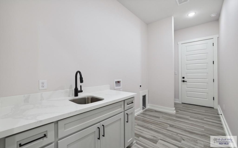 3706 MATTIE LN, HARLINGEN, TX 78550, 4 Bedrooms Bedrooms, ,2 BathroomsBathrooms,Residential,For Sale,3706 MATTIE LN,29764423
