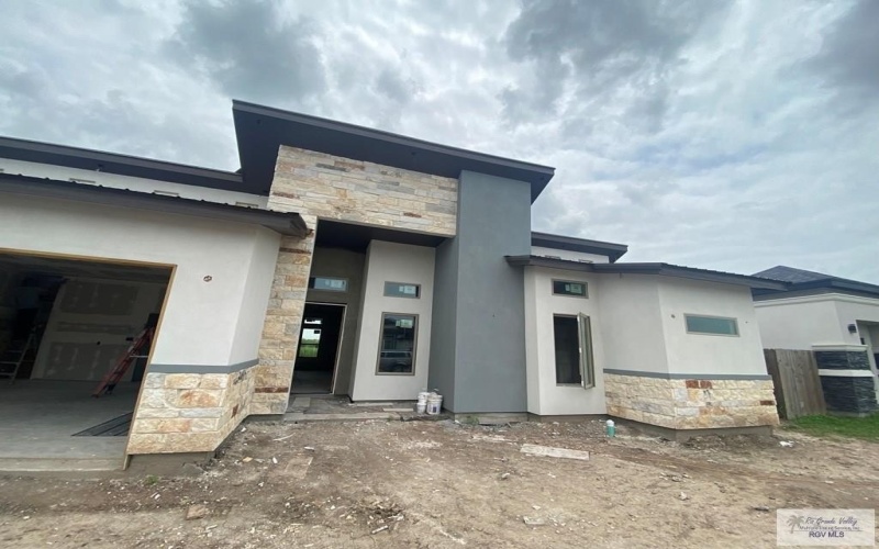 9545 LAKE JOHN, LOS FRESNOS, TX 78566, 4 Habitaciones Habitaciones , ,2 BañosBaños,Residential,En Venta,9545 LAKE JOHN,29764737